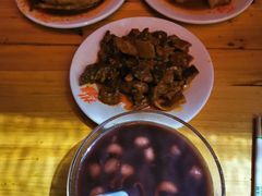 -爆炸头阿姨小四川正宗川味小吃(无任何分店)