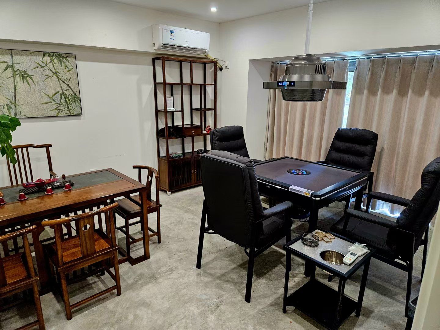 悠闲室内麻将局