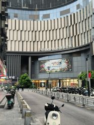 -Zoolung Zoolung动物主题公园(海信广场店)