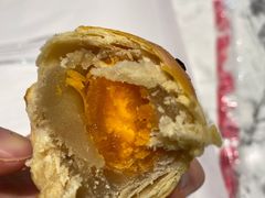 豆沙蛋黄酥-周记传统糕点PASTRY(蜀汉路店)