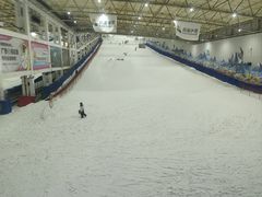 -乔波室内滑雪场