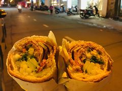 -Bánh Mì Huynh Hoa