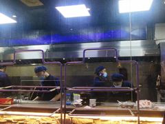 面包甜点陈列柜-三个蒙古大叔羊肉串(大宁店)