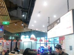 大堂-Dough&Joe团憩(瑞虹天地月亮湾店)