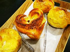 -苹果花园(南泉路店)