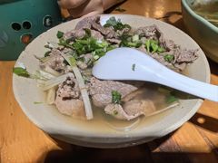 -大众跷脚牛肉馆·非遗传承单位(峨眉山店)