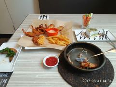 -必胜客(武汉欢乐谷店)