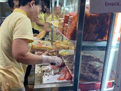 -Bánh Mì Huynh Hoa