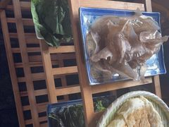 -有一锅·野生菌黑山羊腊排骨火锅(古城北门店)