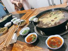 -石灰市毛记烧鸡公(解放碑店)