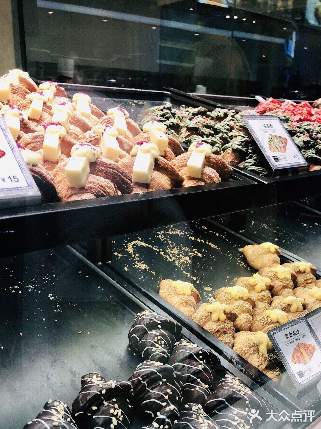 🌈广州探店 | 十几种口味不重样的精美可颂[调皮]