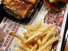 -The Habit Burger Grill 哈比特汉堡(复兴soho店)
