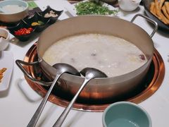-洪氏嗨捞·猪肚鸡火锅(阳光天地店)