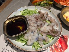 -草家酱蟹炭火烤肉店(珲春南路一店)