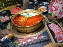 -湊湊火锅·茶憩(南京东路悦荟店)