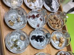 -阮大兴糕团(杭州西湖银泰百货店)