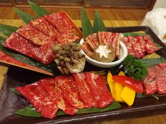 -炼火烤肉店