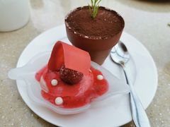 -亮马河饭店翠雅咖啡厅