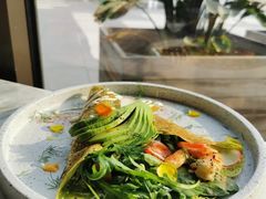 鲜虾牛油果荷风绿蛋饼卷-The Rug Cafe(王府中环店)