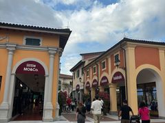 -佛罗伦萨小镇广佛名品奥特莱斯(疏港路店)