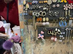 -宝库女装店(绿地缤纷广场店)