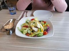 -必胜客(武汉欢乐谷店)