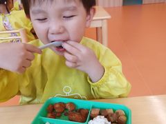 -小门牙好性格托育(北外滩中心)