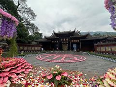 -峨眉山报国寺