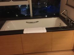 托尼洛•兰博基尼酒店-闻泰花园酒店