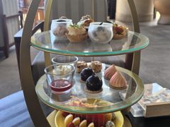 -亚龙湾喜来登·美景台大堂吧