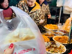 -清真马乐贝腊牛肉蛋黄菜夹馍(马蓉洒金桥店)