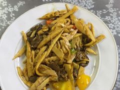 -天天向上素食餐厅(五台山店)