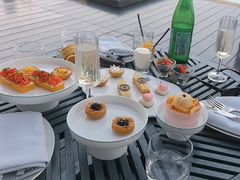 -瑰丽酒店·海吧·天际下午茶·现场DJ·天台酒吧