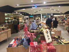 -诚品(信义店)