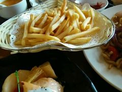-戈尔登酒店·满堂彩咖啡厅