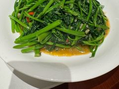 -炆艺乳鸽·煲仔饭大排档(望京来广营店)