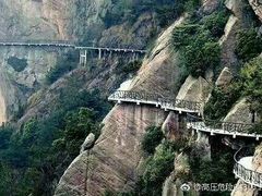 -玻璃桥景区石牛寨