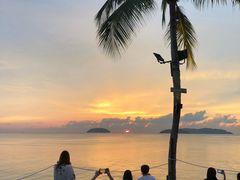-Sunset Bar(丹绒亚路香格里拉店)