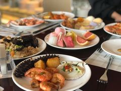 -荣誉国际酒店-云顶旋转餐厅