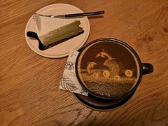 咖啡拿铁-彳亍咖啡·这里(水湾路店)