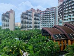 -三亚湾海居铂尔曼度假酒店