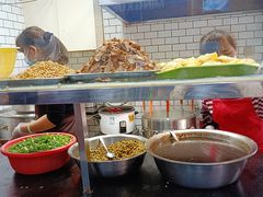 -覃肥叔桂林米粉(粮道街店)