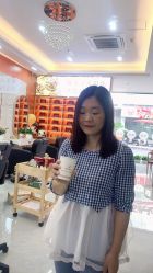 -岳灵生发养发馆