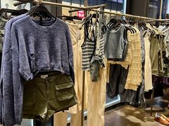 -URBAN REVIVO(深圳华润万象天地店)