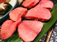 厚切牛舌-炼火烤肉店