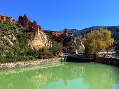-彩色沙林风景区