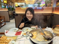 -乡土黄·鲜牛肉火锅·小龙虾(兴业街店)