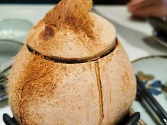 椰子竹丝鸡汤-原味田园·客家菜·土窑鸡(中航城君尚购物中心店)