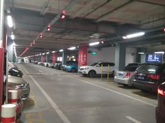 -宜家家居（上海徐汇商场店）-停车场