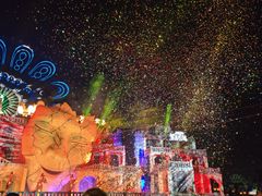 -七彩云南欢乐世界